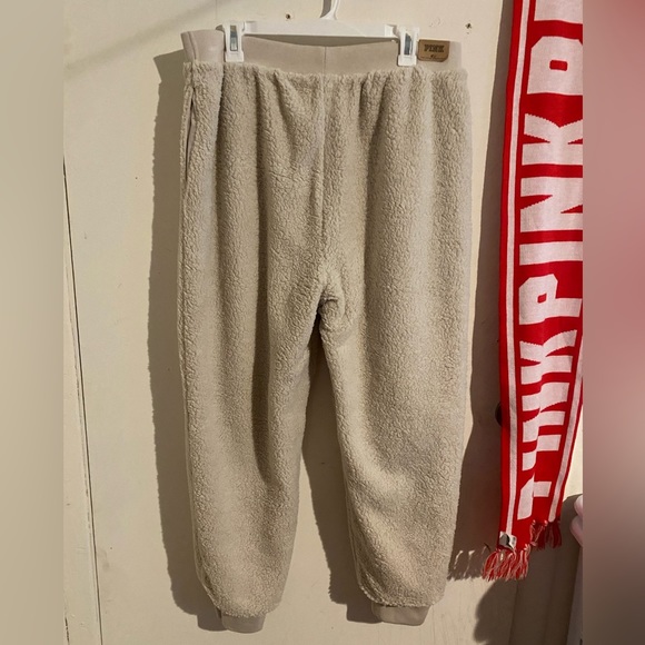 Victoria Secret PINK reversible Sherpa jogger xl - Picture 8 of 9